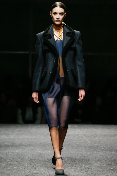 Look 6
